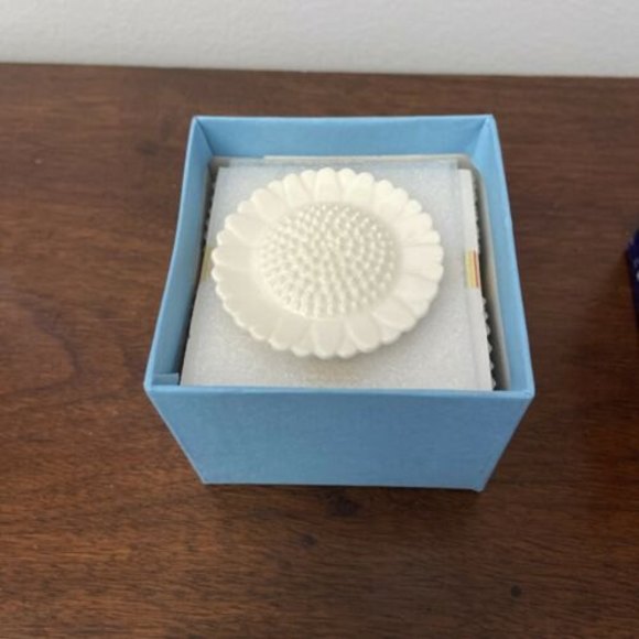 Japanese Incense Coils Shoyeido Horin Spirals Nijo 10 Coils & Burner NEW in Box - Picture 3 of 6